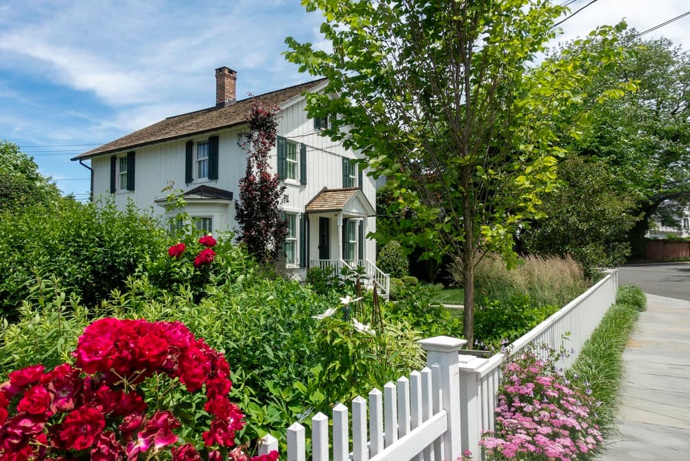 Connecticut Real Estate Agent Compares Home Selling to Booking an Airbnb, Says Emotional Appeal Drives Faster Sales