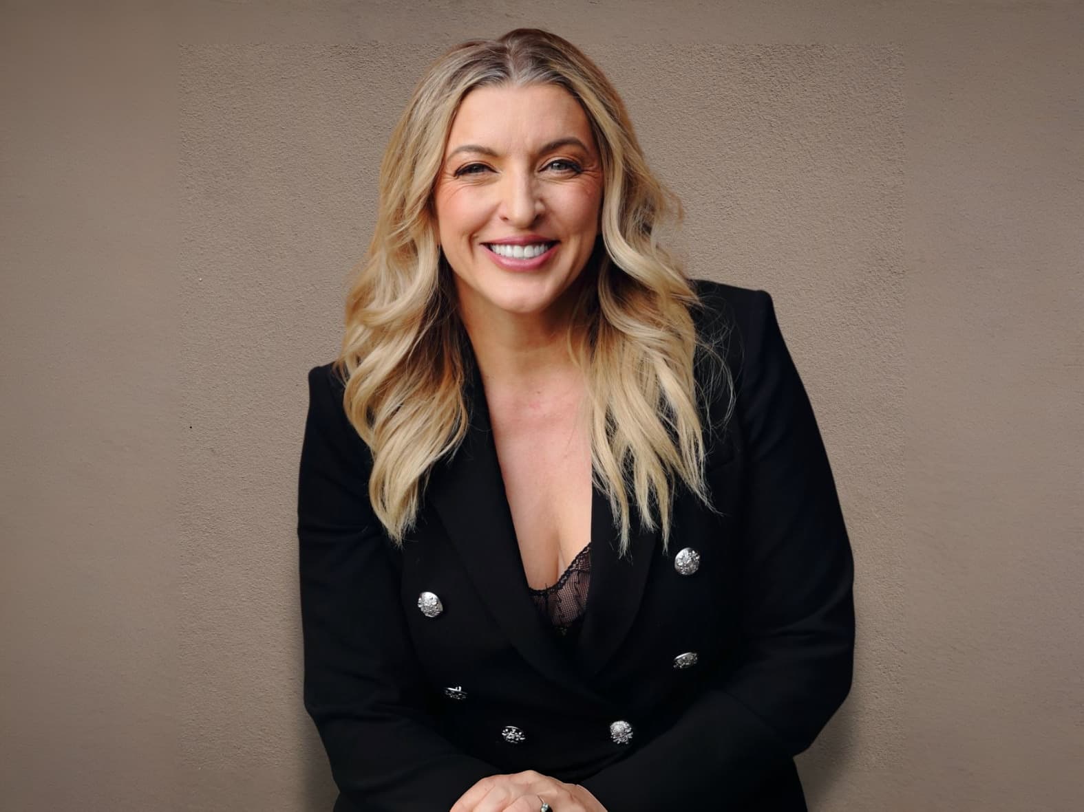 Real Estate Agents Urged to Reclaim Professional Narrative Amid Perceived Value Crisis