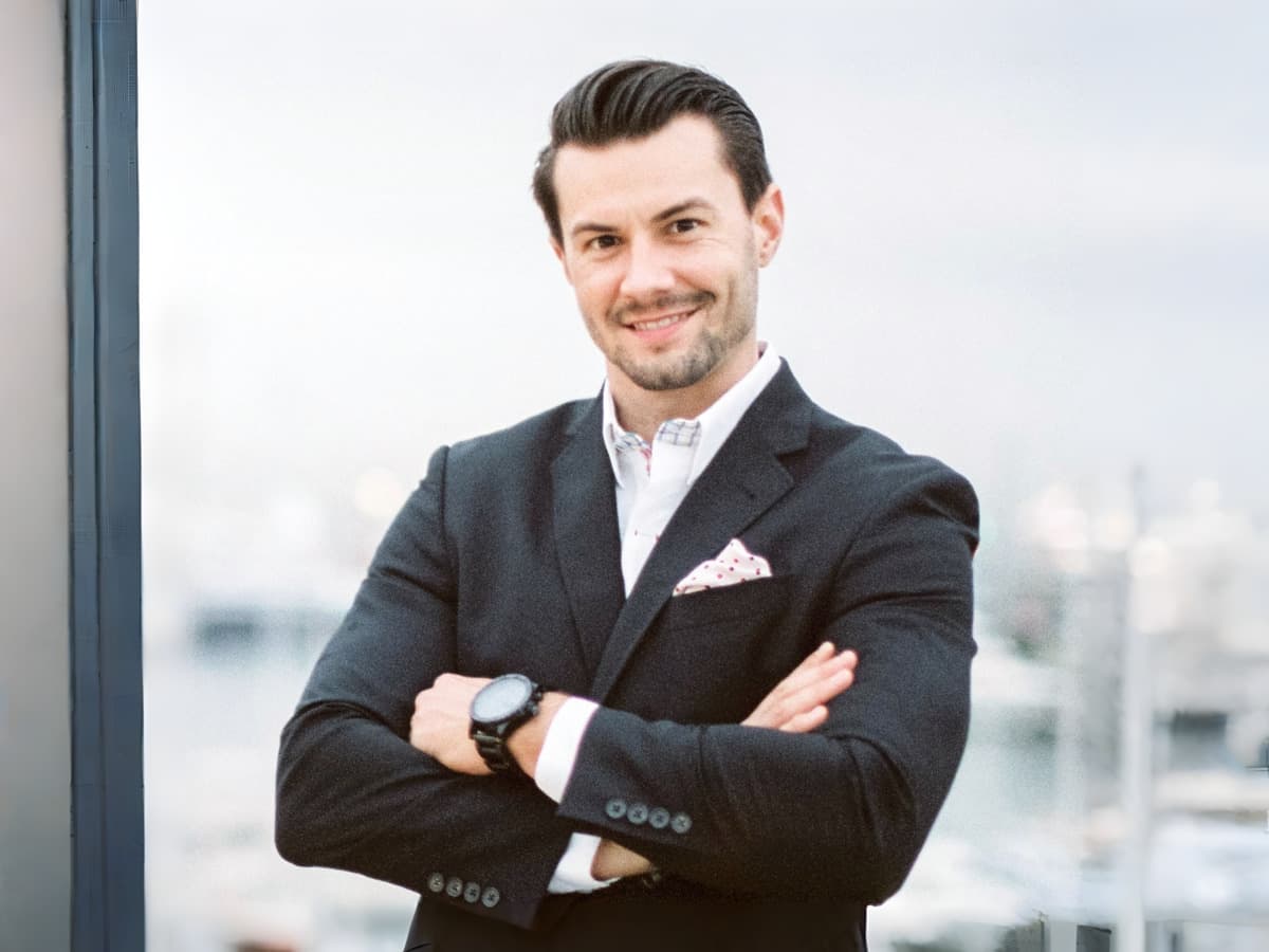 How Top Real Estate Agents Break Through the Ceiling by Delegating Complex Tasks