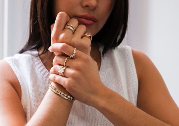 Moi Moi Fine Jewellery Unveils Modern Bezel Collection: A Contemporary Take on Classic Jewellery Design