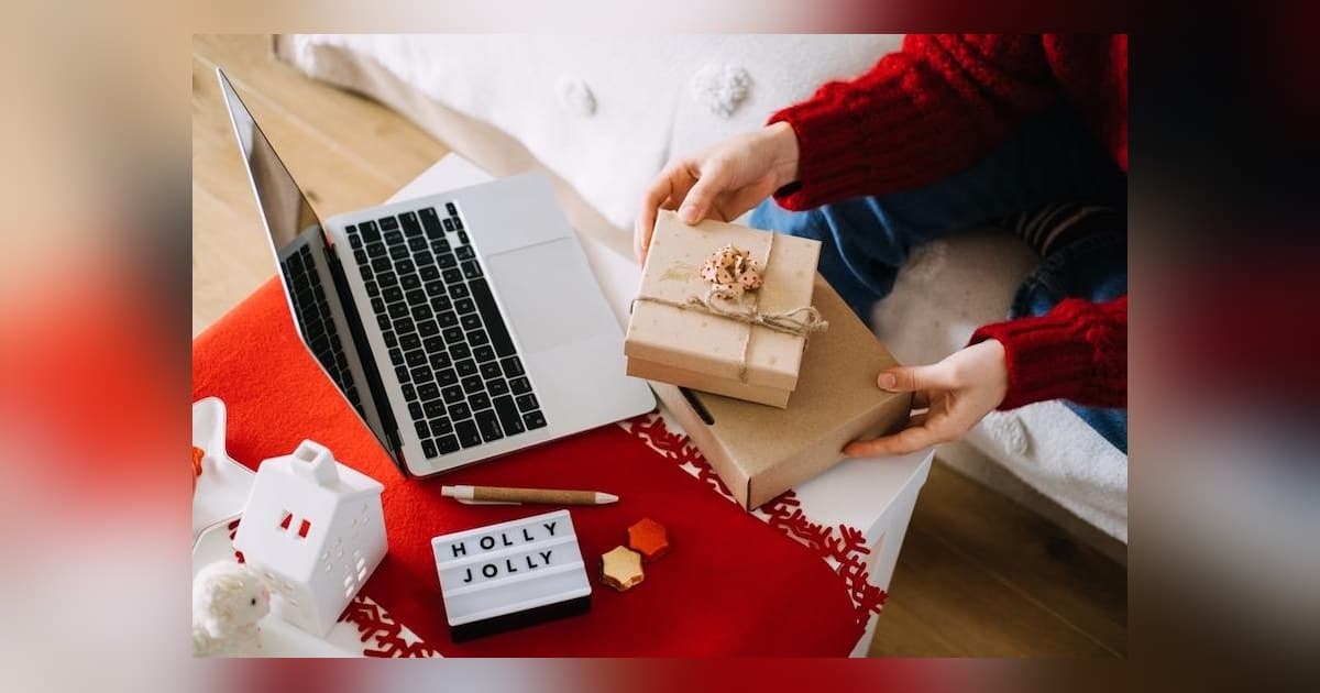 Marketing Expert Offers Tips for Using AI in Holiday Shopping Without Losing the Joy