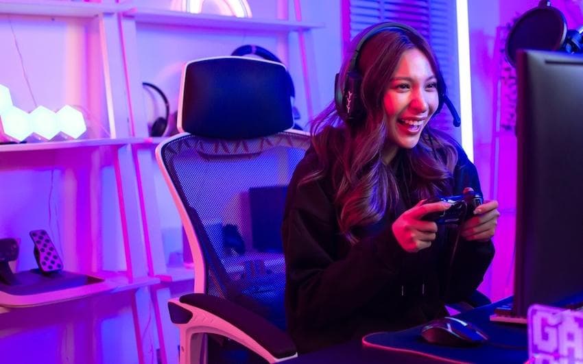 Discord and Gaming Help College Students Maintain Friendships Across Distances