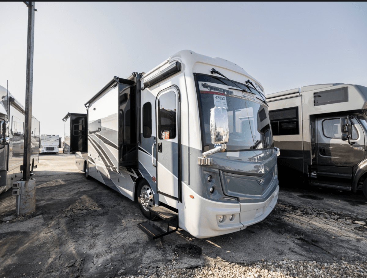 McKee RV Expands Thor Motor Coach Sales and Comprehensive RV Services in Midwest Region