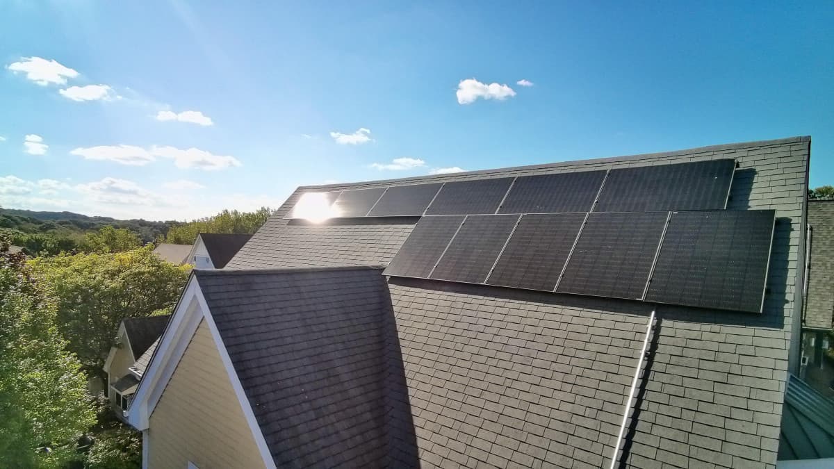 Sunfinity Power Guides Massachusetts Homeowners Through Solar Incentives Before Federal Tax Credit Expiration