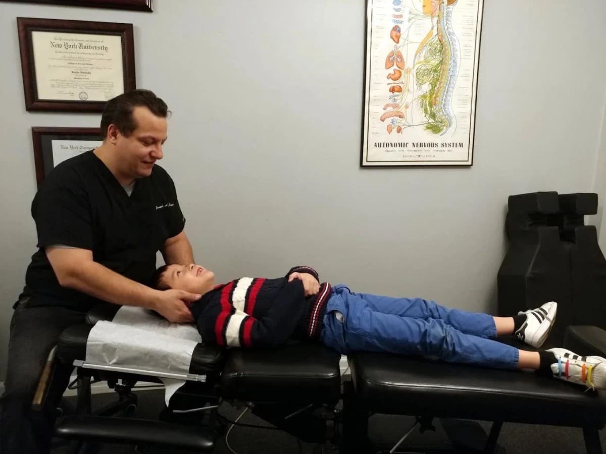 Cucci Chiropractic Marks 25 Years, Expands Access With Spanish-Language Intake Forms