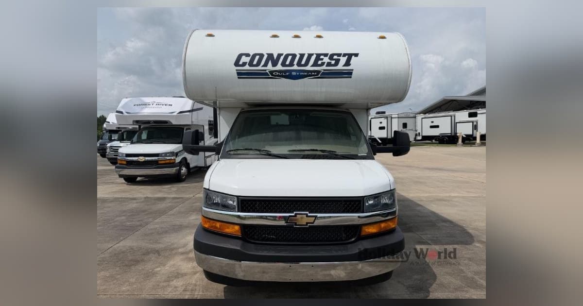 Holiday World of Katy Highlights Travel Trailer and Motorhome Options for Texas RV Buyers