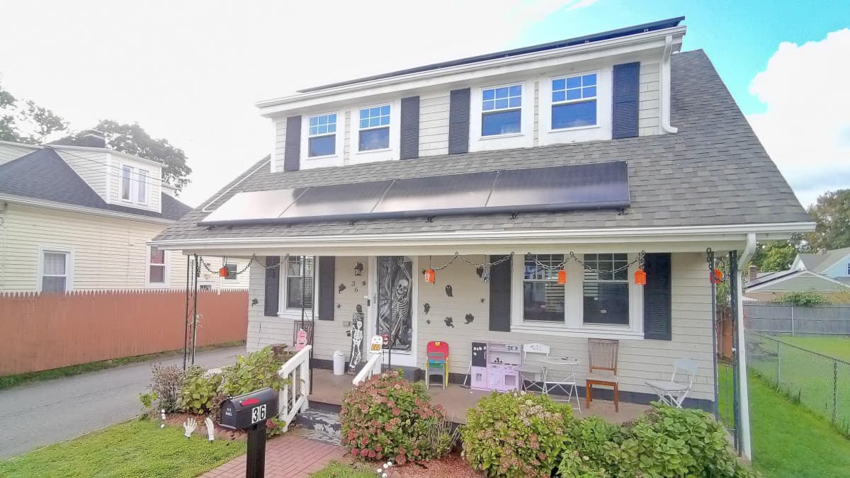 Rhode Island Homeowners Urged to Act on Solar Energy Before Federal Incentives Expire