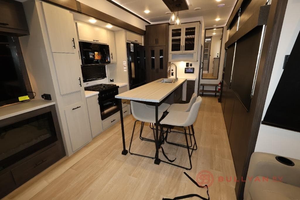 Bullyan RV Expands Camper and RV Inventory in Duluth, MN