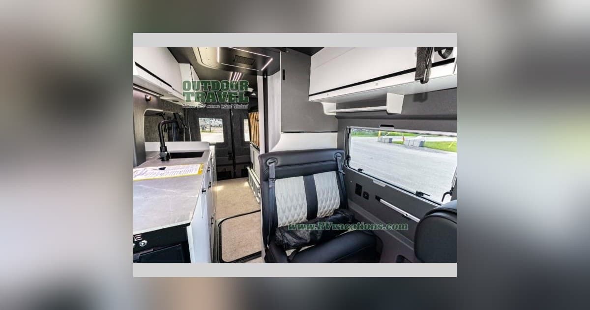 Outdoor Travel Highlights RV Rentals and Rental Credit in Beamsville, Ontario