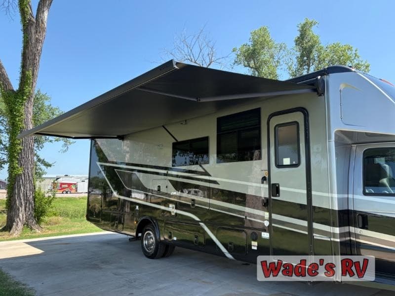 Wade’s RV Expands 2026 Motorhome Inventory, Including Coachmen Concord Models, in Oklahoma and Missouri