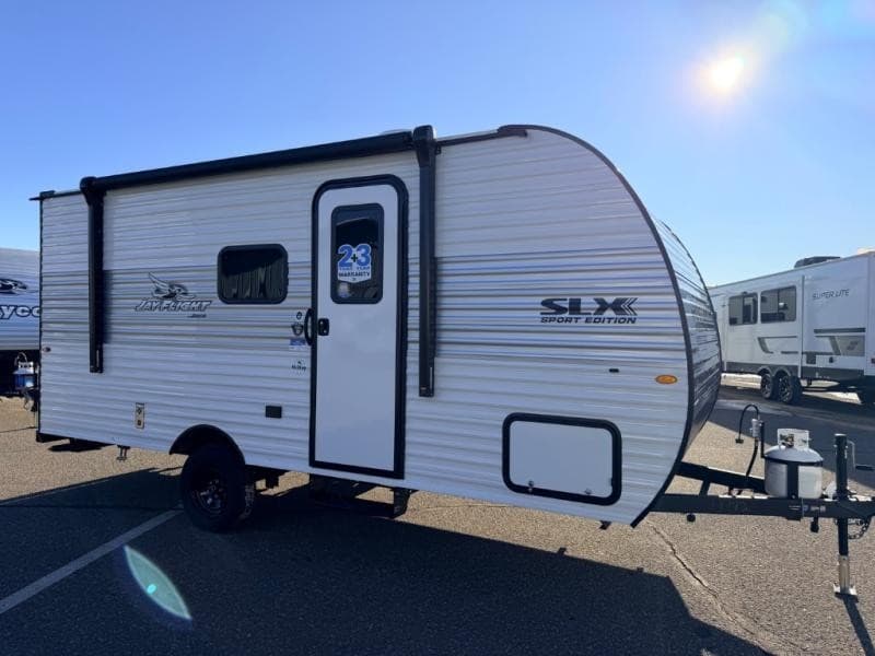 Hilltop Camper & RV Updates Service Scheduling and Parts Coordination Across Four Minnesota Locations