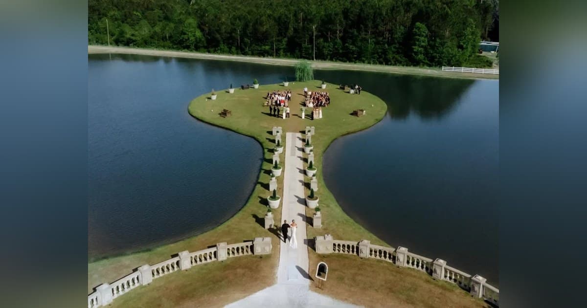 Chateau 1800 Opens 57-Acre Estate for Exclusive Savannah-Area Weddings