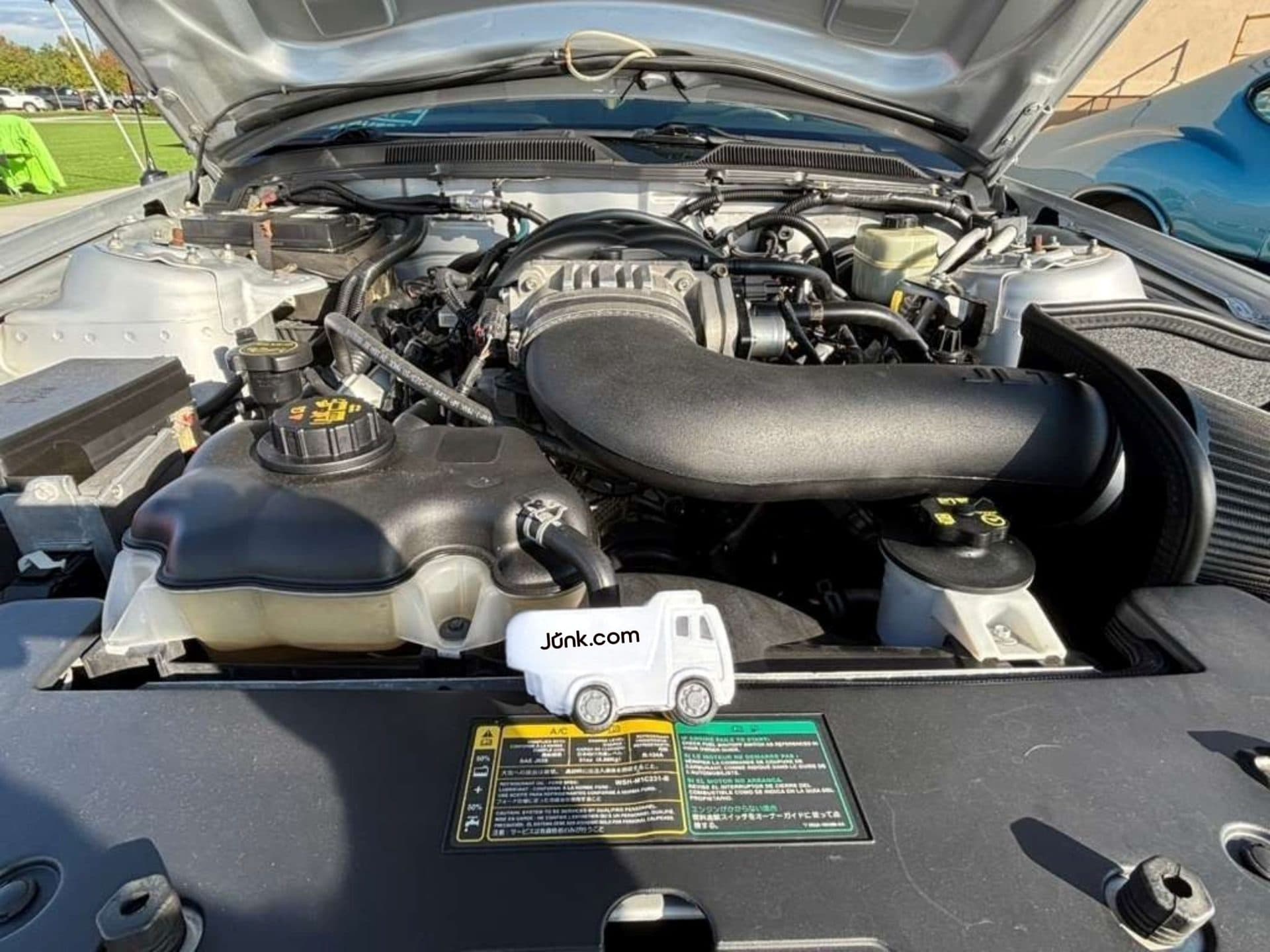 Junk.com Builds Community Connections at Ridez N Rodz Car Show