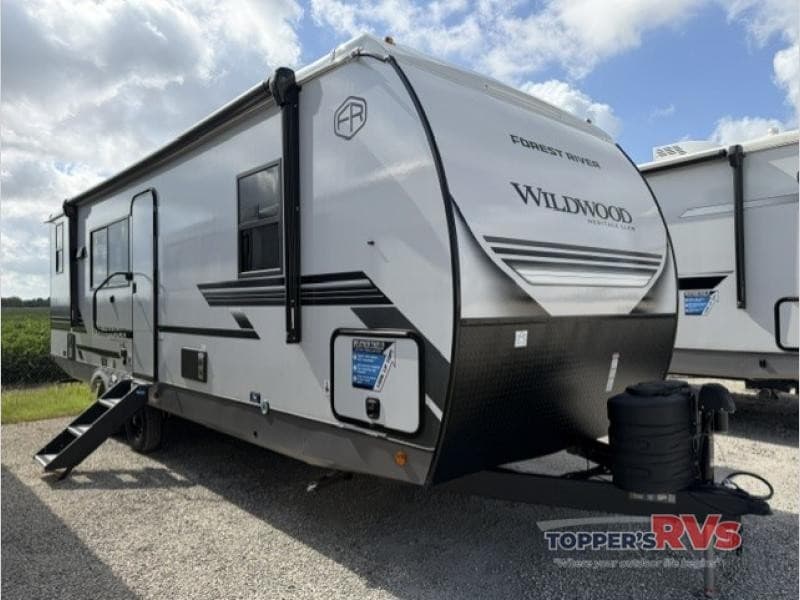 Topper's RVs Expands Heritage Glen Camper Inventory with New Lightweight Travel Trailers