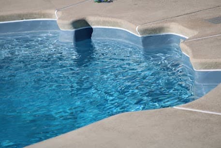 Fiberglass Pools Gain Popularity in Oklahoma Due to Climate Adaptability and Low Maintenance
